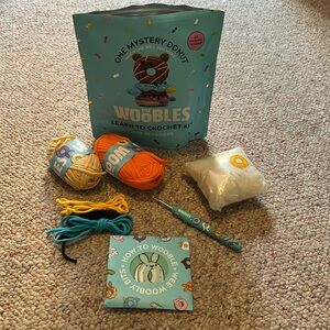 Limited edition Woobles kit. Mystery Donut bunny